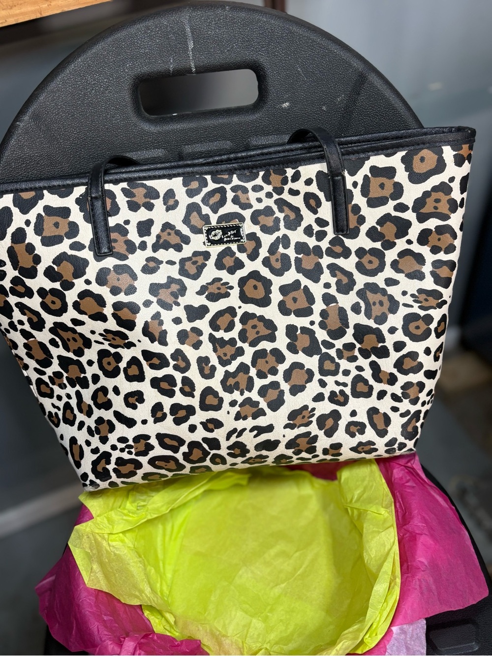 Leopard Print Tote Bag with Black Trim - Women's Fashion Tote